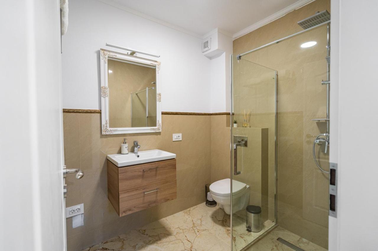 Armada Aparthotel Alba Iulia Exterior foto