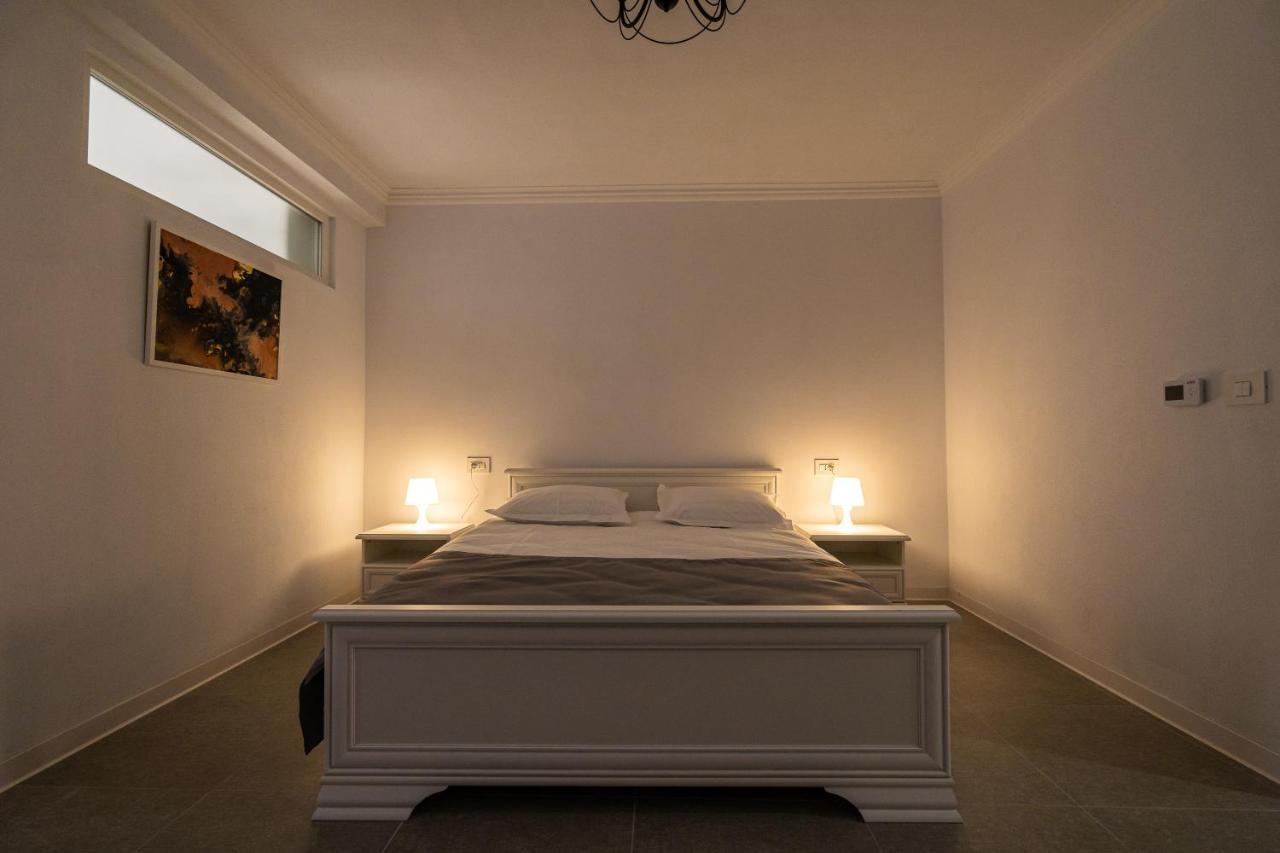 Armada Aparthotel Alba Iulia Exterior foto